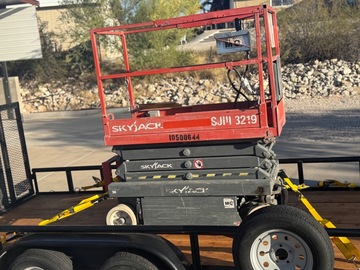 Daily Rentals: Scissor Lift & Trailer 4 hour rental 